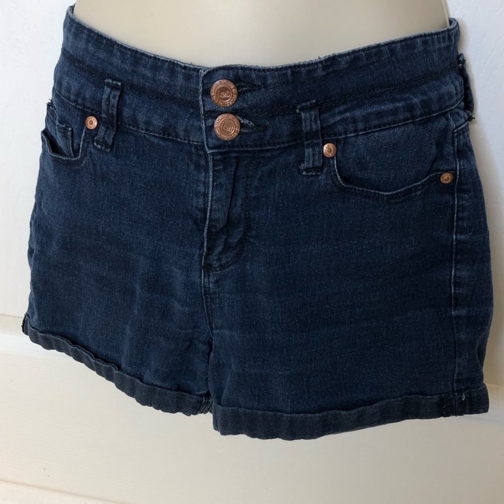 L.E.I. Tatum High Rise Jean Shorts  3 Reg
